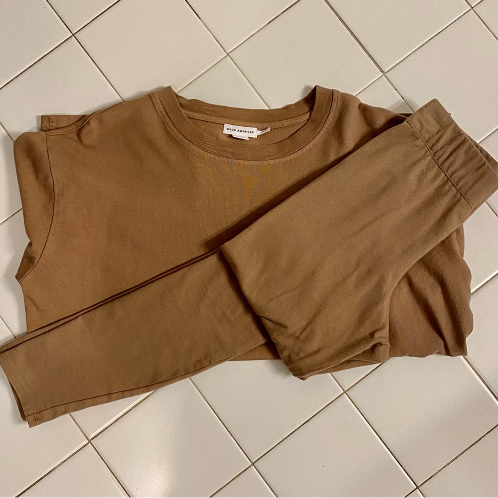NWOT Good American Boyfriend Long Sleeve Top AND Matching Leggings in Putty